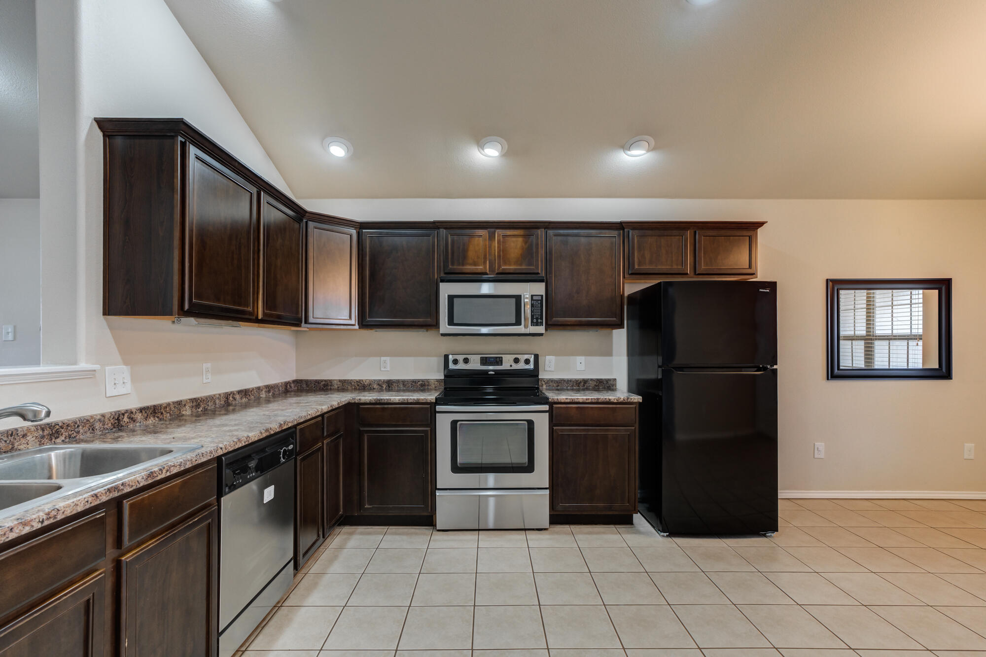 6925 95th Street Lubbock, TX 79424 - Photo 13 of 26 DSC01247_48_49_50_51