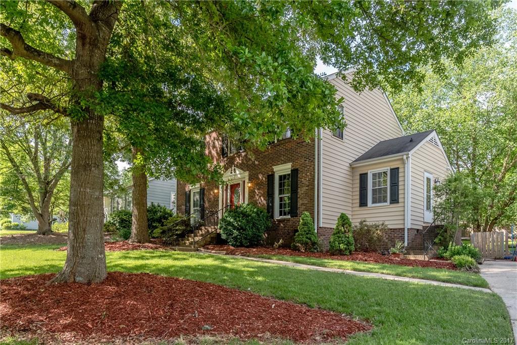 12109 Painted Tree Road Charlotte, NC 28226 - Photo 3 of 16 Gallery Image 3