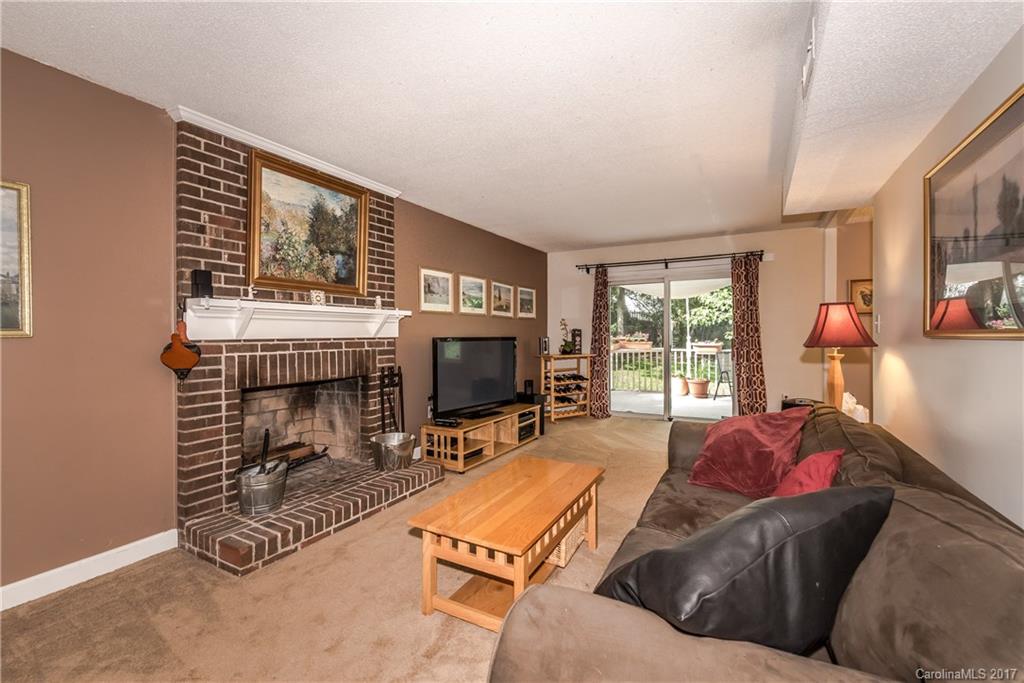 12109 Painted Tree Road Charlotte, NC 28226 - Photo 6 of 16 Gallery Image 6