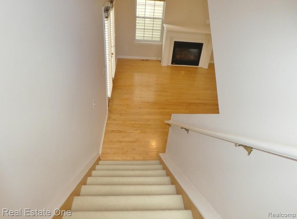 2660 Crooks Road Royal Oak, MI 48073 - Photo 19 of 33