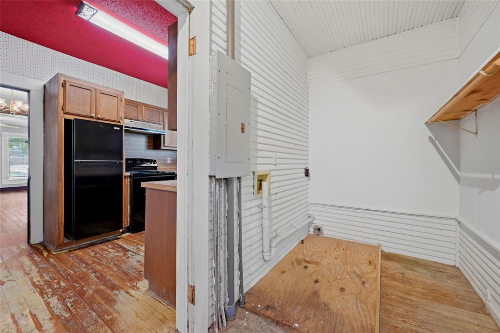 529 East Woodard Street Denison, TX 75021 - Photo 15 of 29