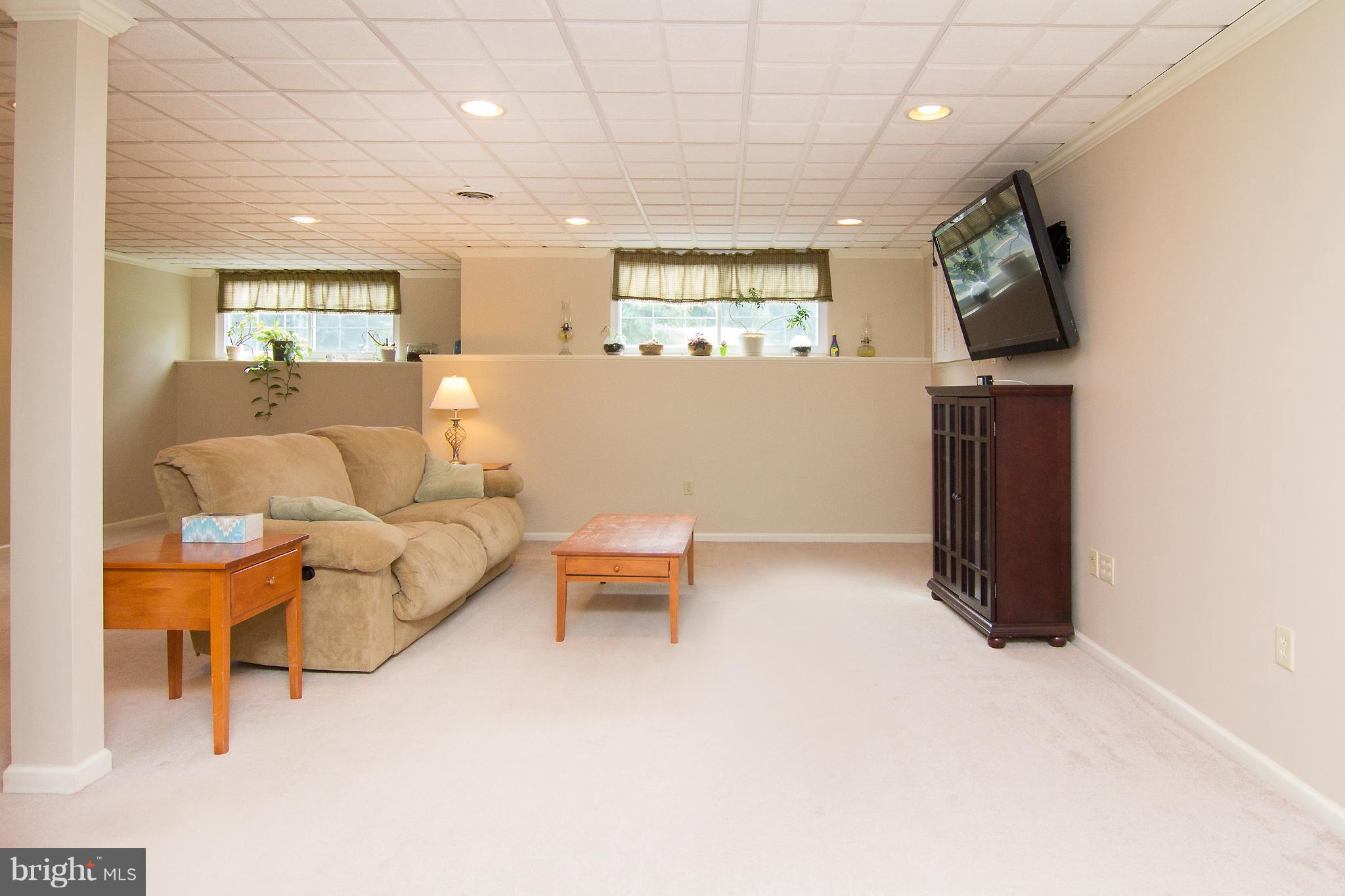 824 Lucabaugh Mill Road Westminster, MD 21157 - Photo 20 of 30 Lots of natural light