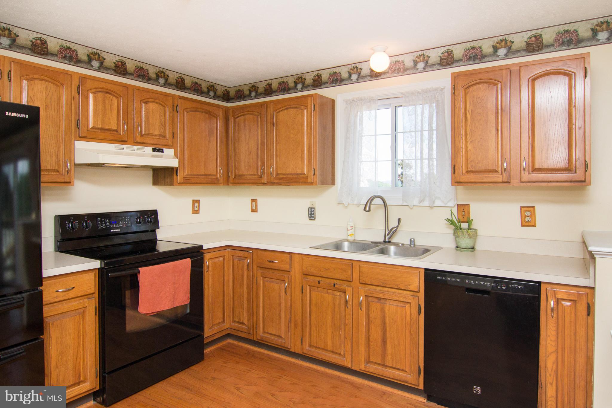 824 Lucabaugh Mill Road Westminster, MD 21157 - Photo 8 of 30 Kitchen