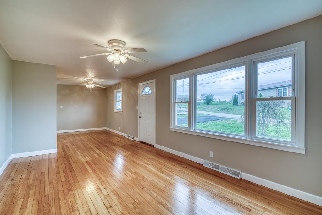 34318 Stagecoach Road Glade Spring, VA 24340 - Photo 14 of 50 Gallery Image 14
