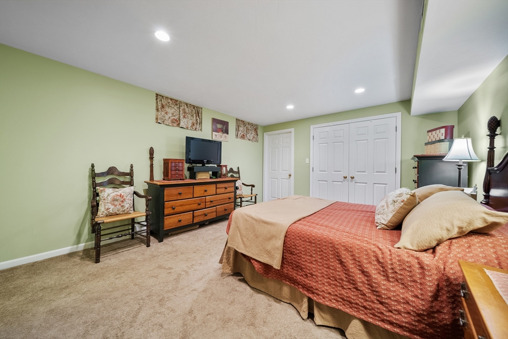 69 Farquhar Road Sturbridge, MA 01566 - Photo 25 of 42