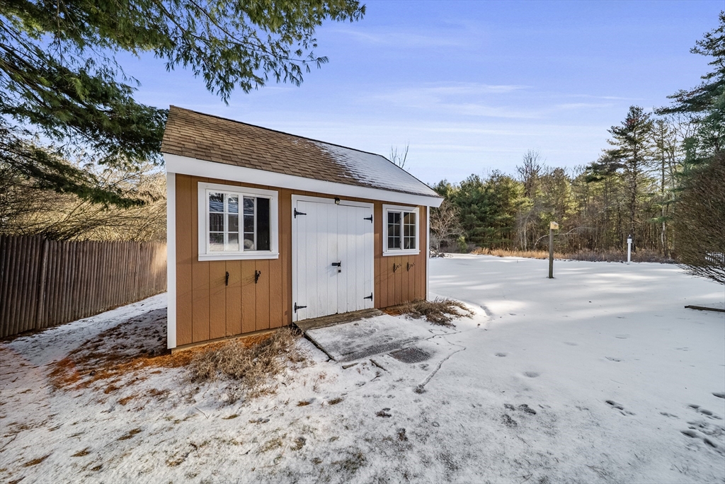 69 Farquhar Road Sturbridge, MA 01566 - Photo 37 of 42
