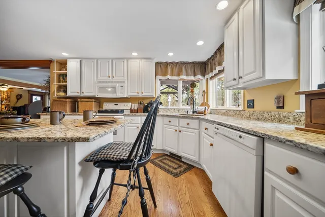 $599,900 | 69 Farquhar Road, Sturbridge, MA 01566