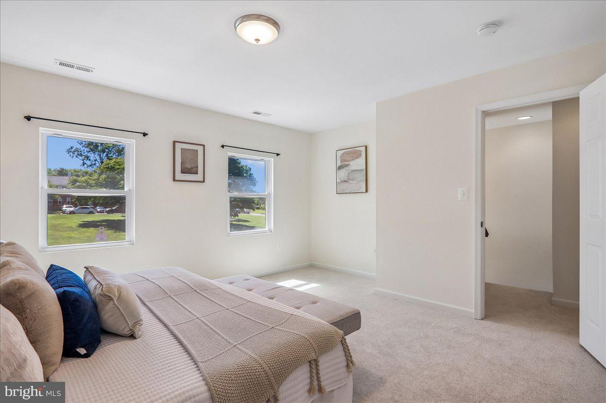 9235 Hummingbird Terrace Gaithersburg, MD 20879 - Photo 25 of 61 Primary Bedroom