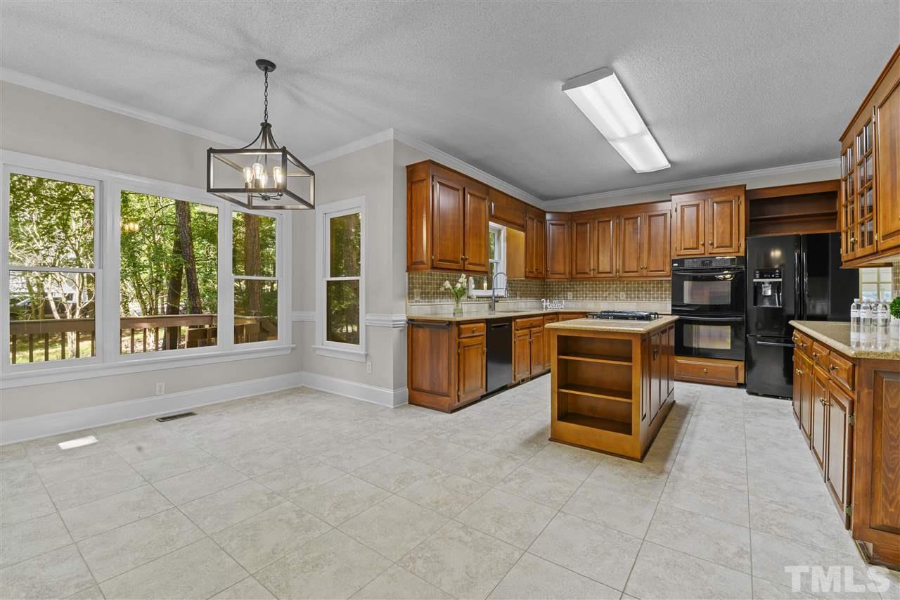 12429 Whartons Way Raleigh, NC 27613 - Photo 18 of 30