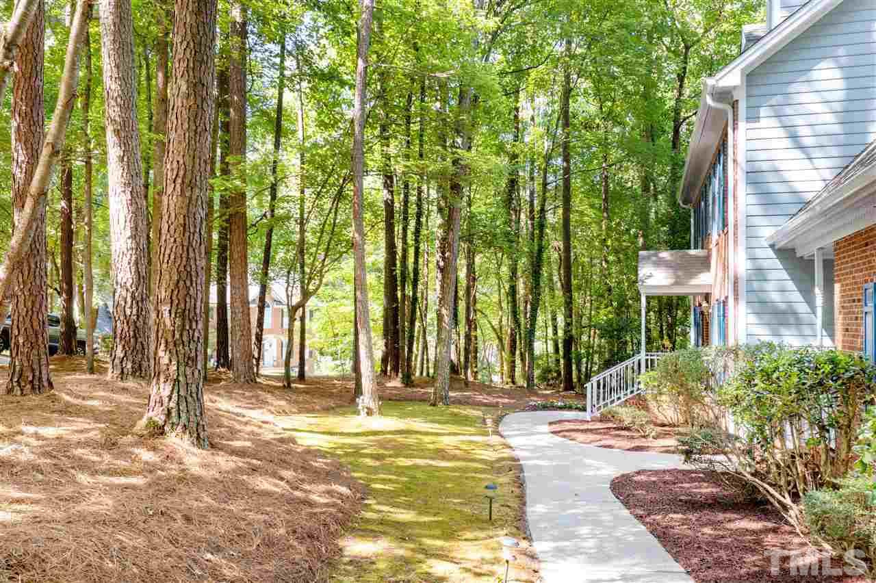12429 Whartons Way Raleigh, NC 27613 - Photo 6 of 30