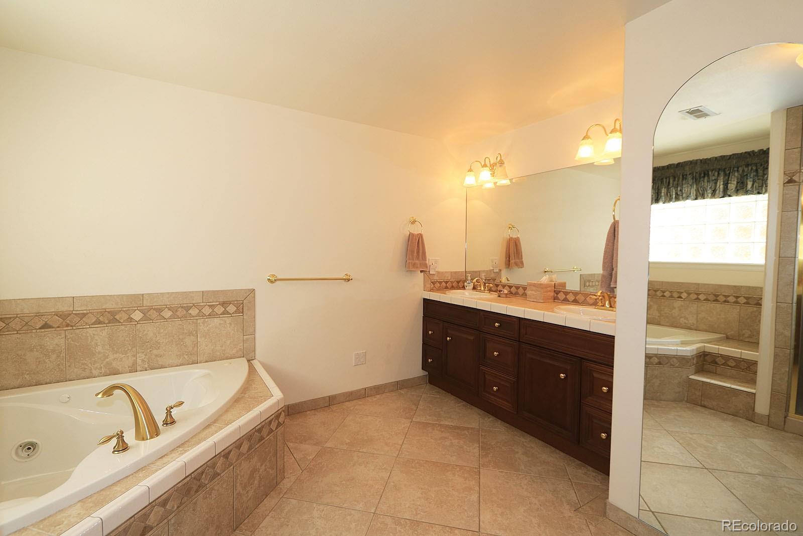 10109 South Fairgate Way Highlands Ranch, CO 80126 - Photo 26 of 40 Gallery Image 26