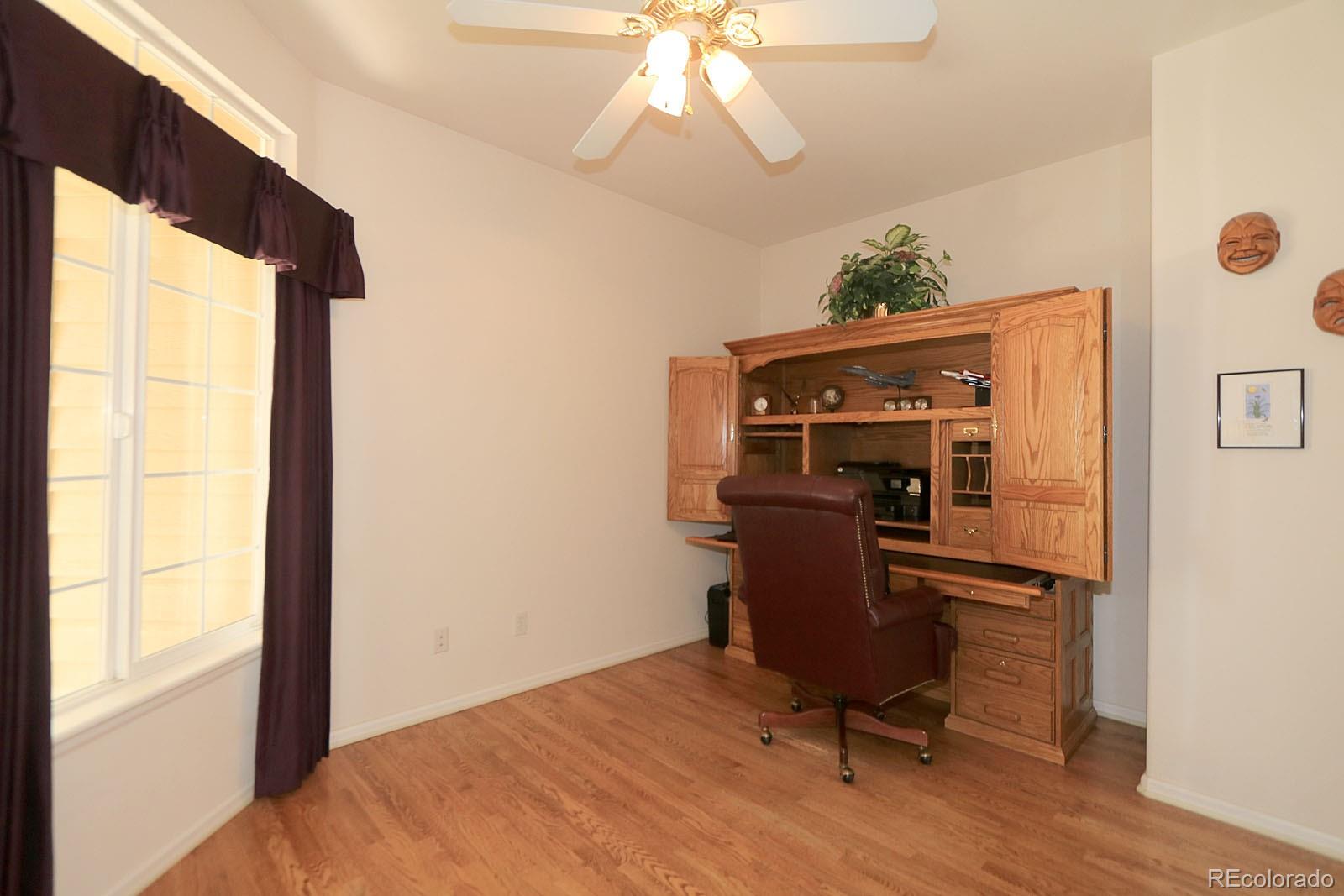 10109 South Fairgate Way Highlands Ranch, CO 80126 - Photo 5 of 40 Gallery Image 5