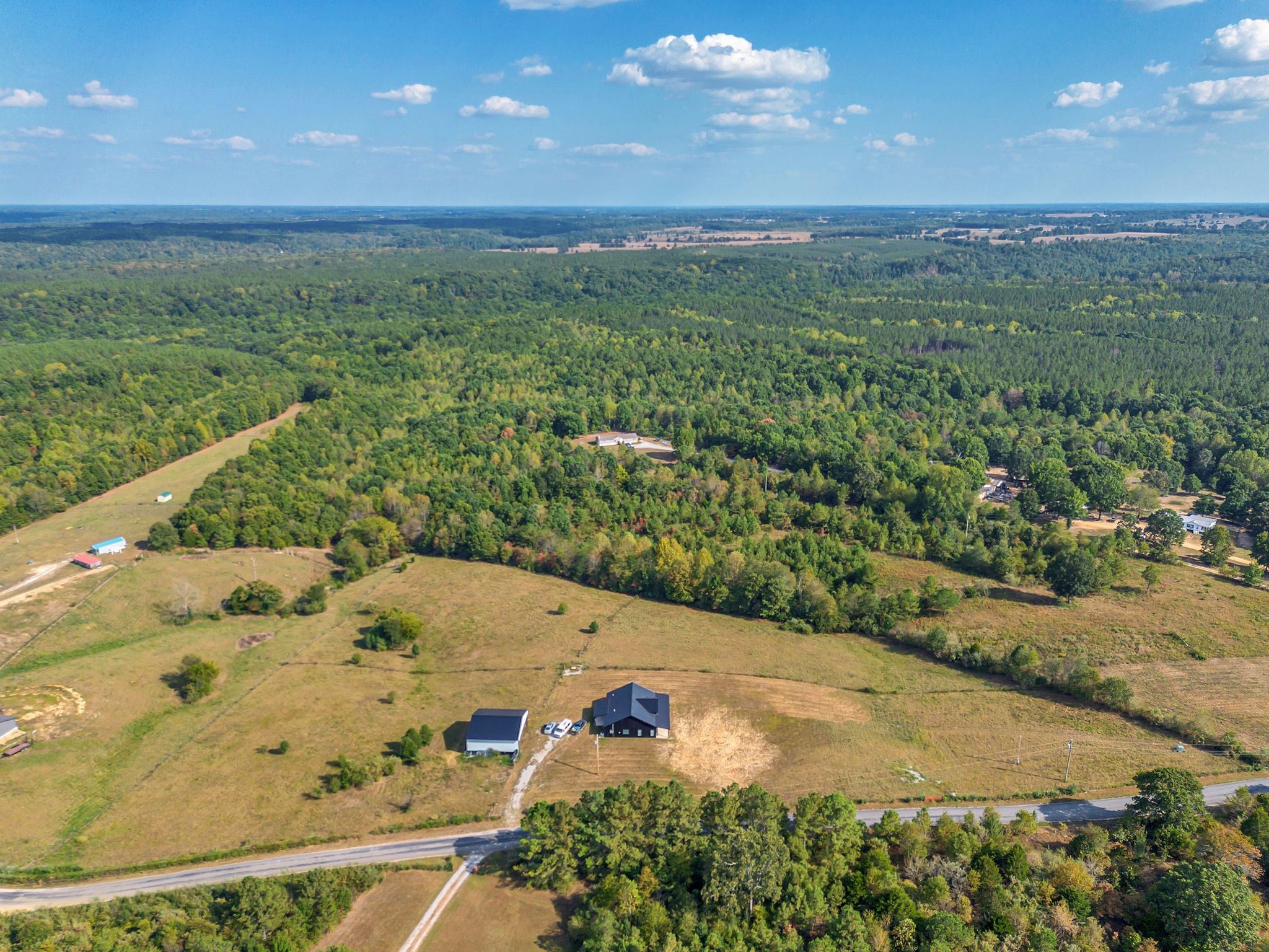 310 Christopher Lane Lawrenceburg, TN 38464 - Photo 31 of 50 a view of a city