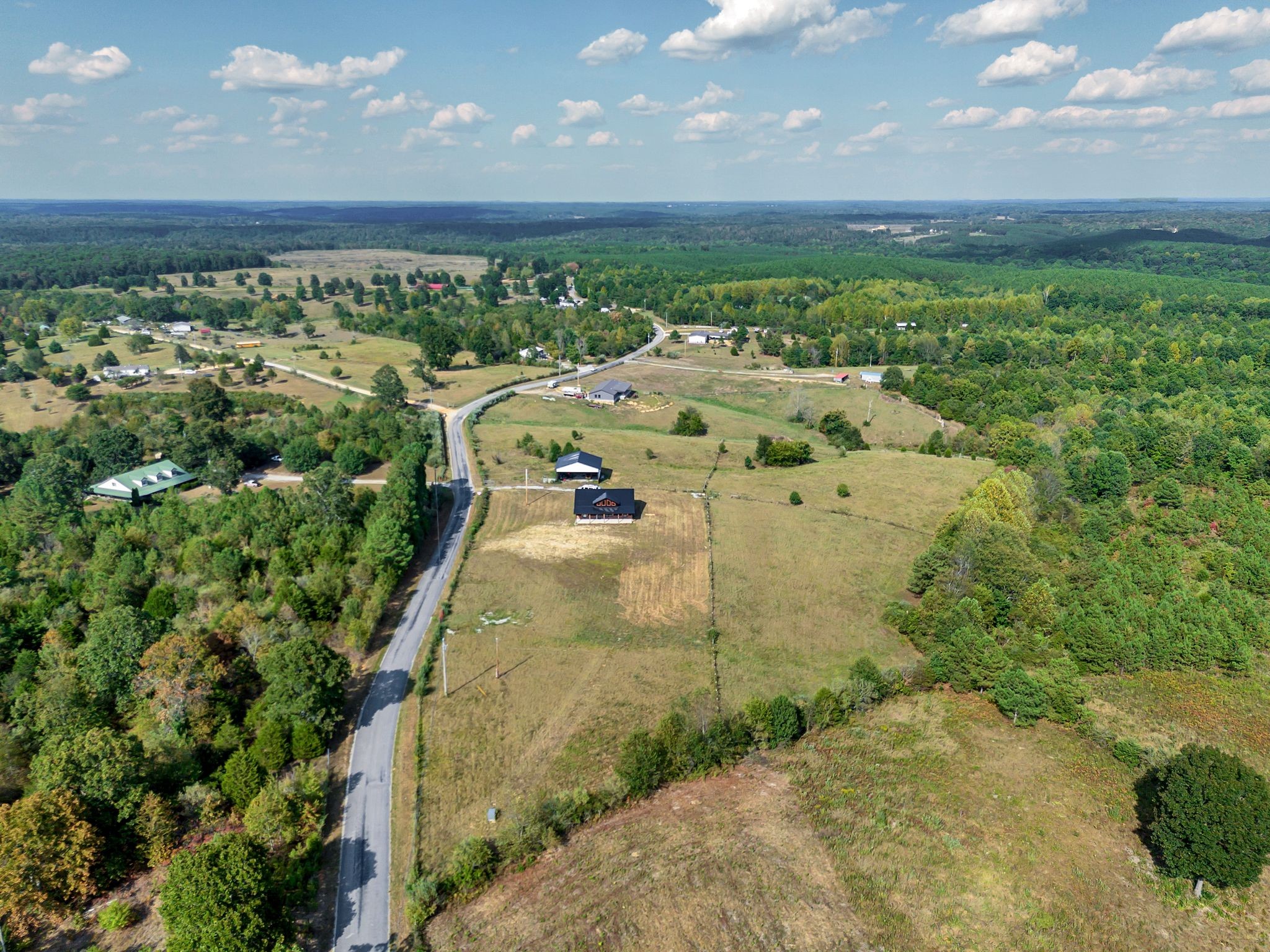 310 Christopher Lane Lawrenceburg, TN 38464 - Photo 34 of 50 a view of a big yard