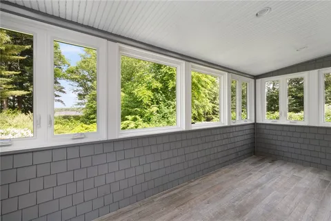 $925,000 | 20 Bullock Avenue, Barrington, RI 02806