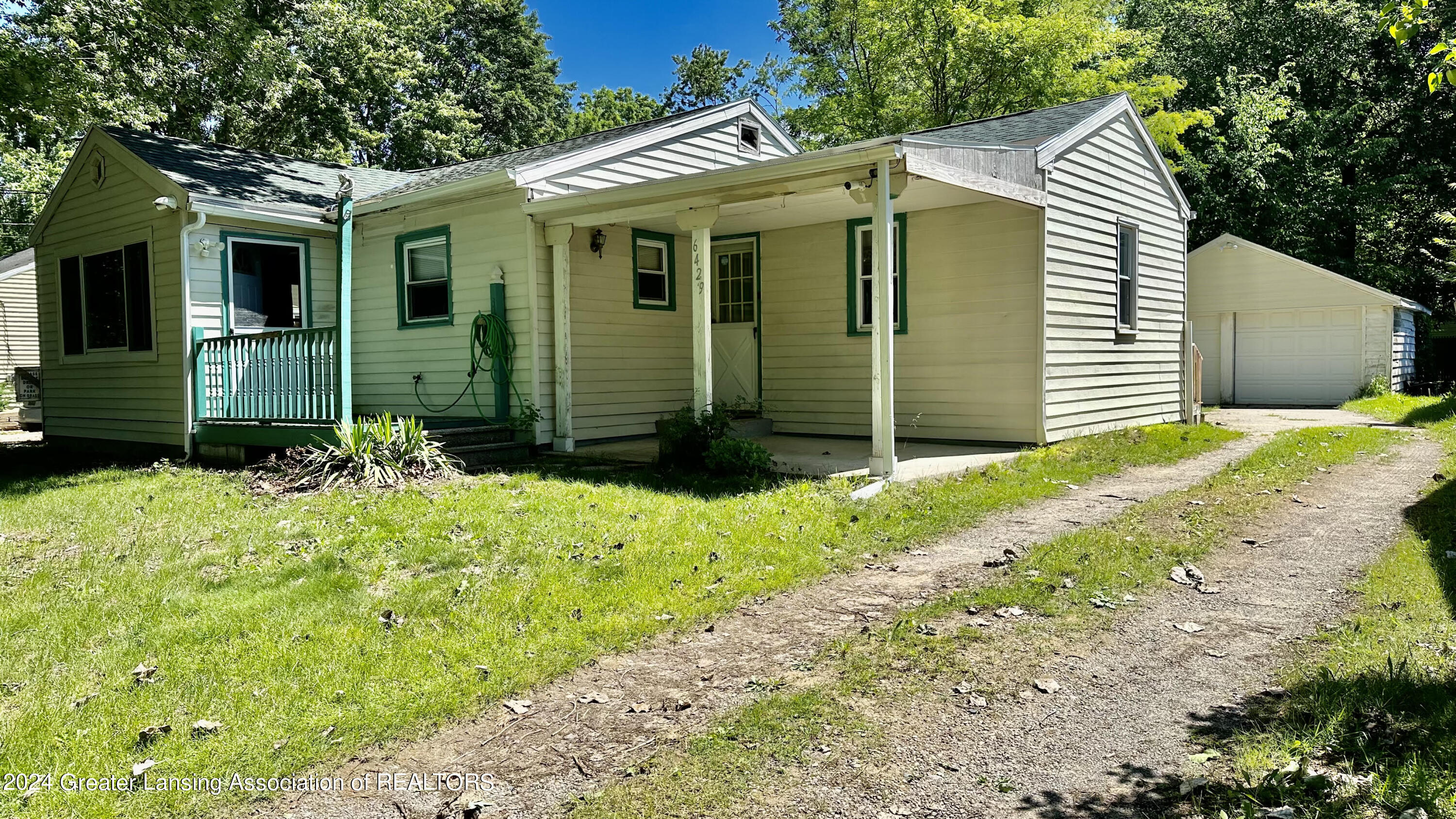 6429 Sommerset Road Lansing, MI 48911 - Photo 2 of 14 2