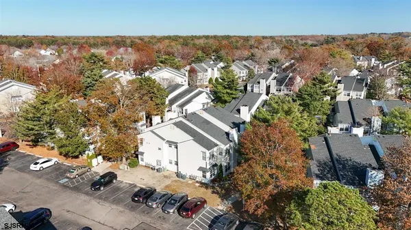 $1,700 | 30 Driftwood Court, Unit 30, Smithville, NJ 08205