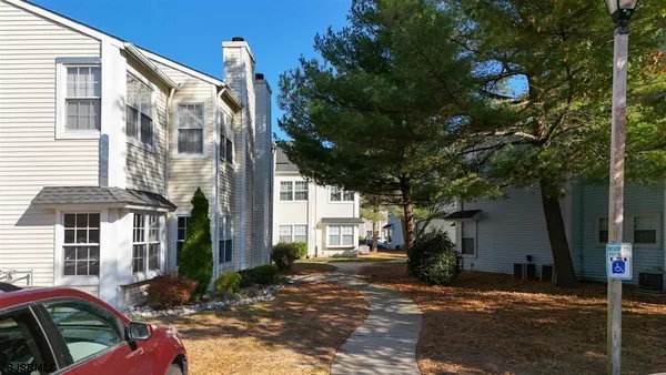 $1,700 | 30 Driftwood Court, Unit 30, Smithville, NJ 08205