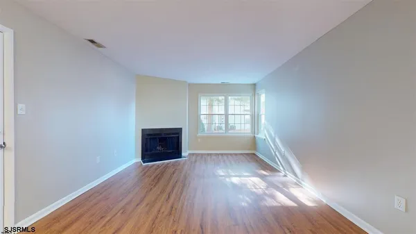 $1,700 | 30 Driftwood Court, Unit 30, Smithville, NJ 08205