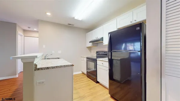 $1,700 | 30 Driftwood Court, Unit 30, Smithville, NJ 08205