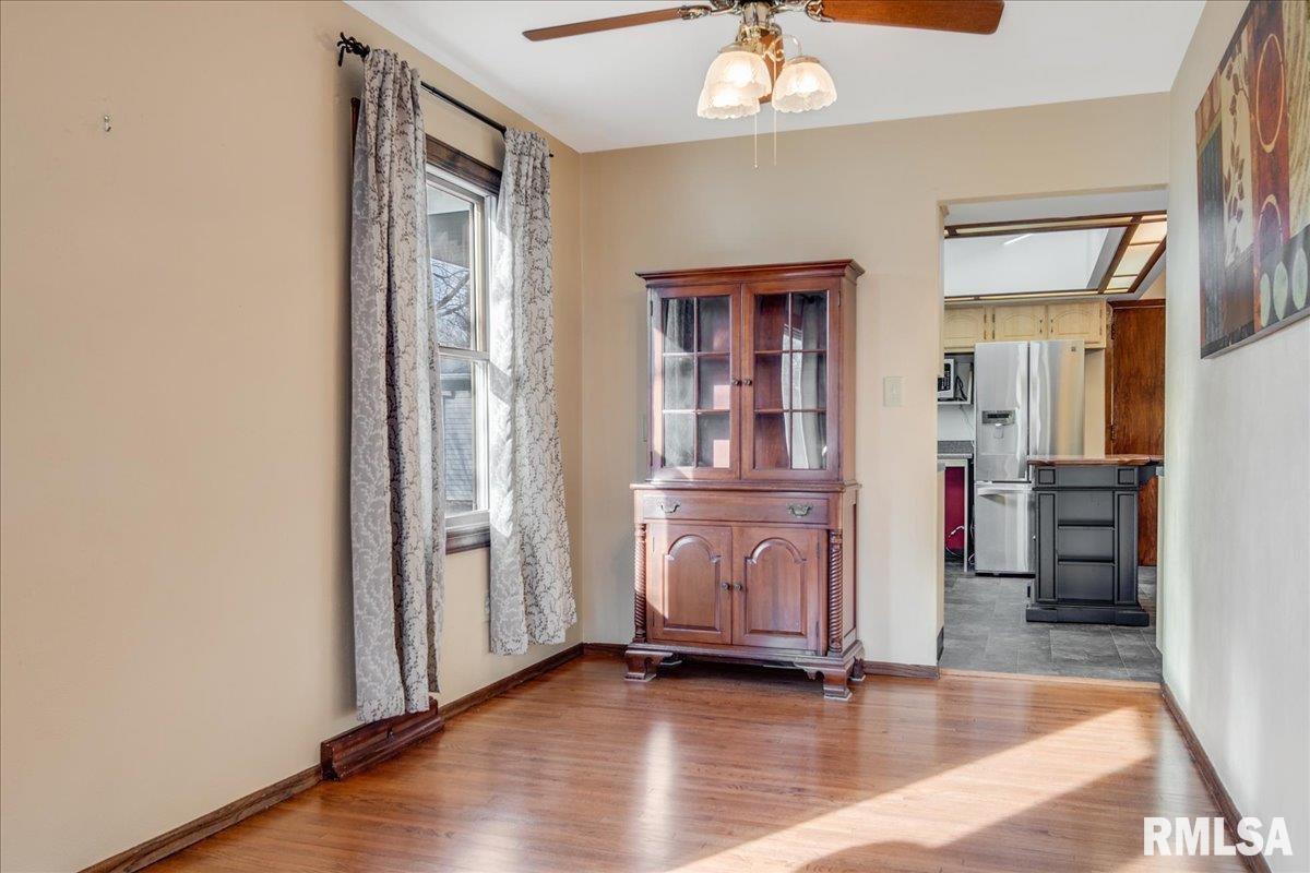 235 Pakey Road Springfield, IL 62712 - Photo 9 of 30