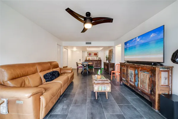 $290,000 | 10425 Southwest 112th Avenue, Unit 127, Miami, FL 33176