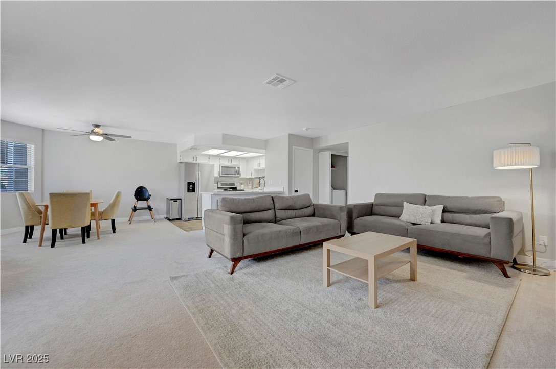 8410 Eldora Avenue, Unit 2012 Las Vegas, NV 89117 - Photo 18 of 33