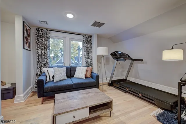 $599,900 | 43 Llewellyn Avenue, Bloomfield, NJ 07003