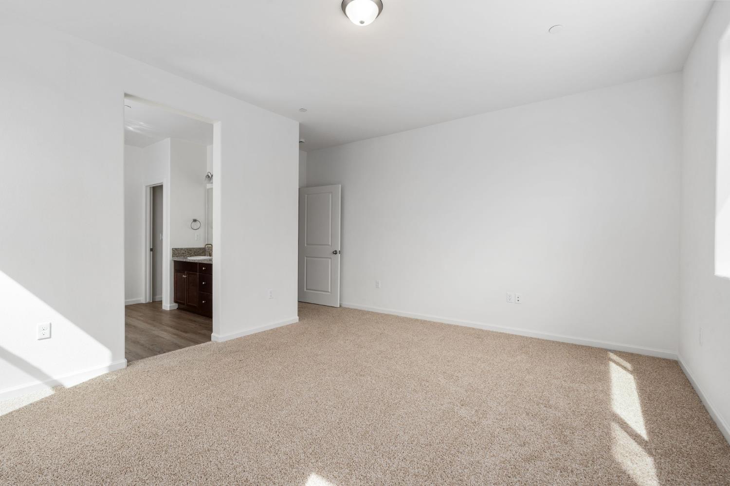 1237 Cathedral Court South Madera, CA 93636 - Photo 27 of 37