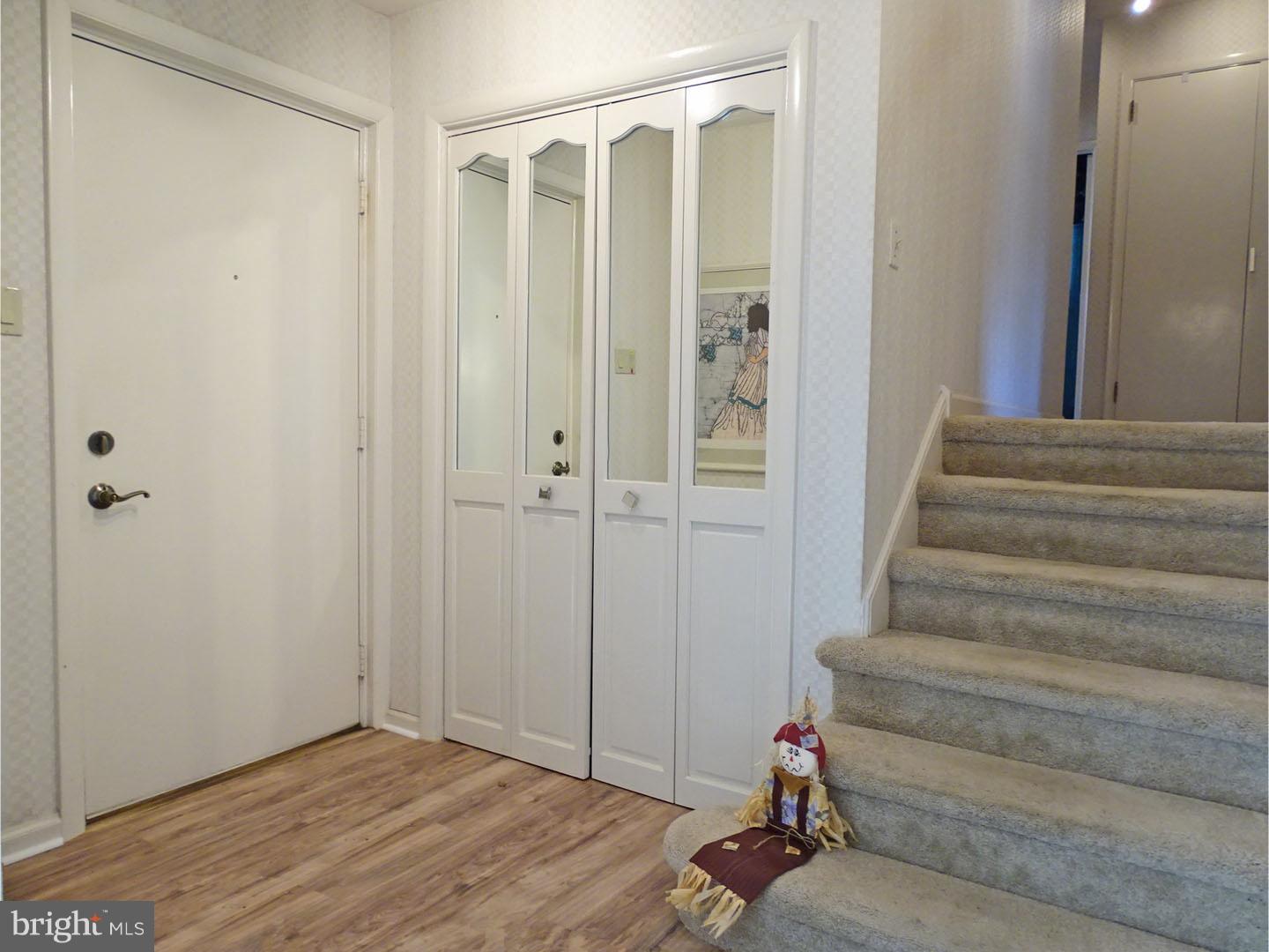 1409 Stephen Road Jenkintown, PA 19046 - Photo 3 of 25 Foyer