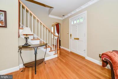 4402 19th Road North Arlington, VA 22207 - Photo 4 of 22 Front Entry