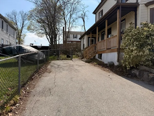 $3,400 | 81 South Street, Unit 81, Quincy, MA 02169