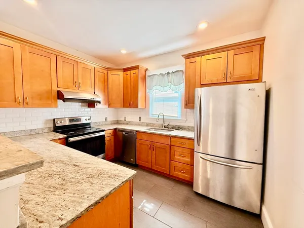 $3,400 | 81 South Street, Unit 81, Quincy, MA 02169