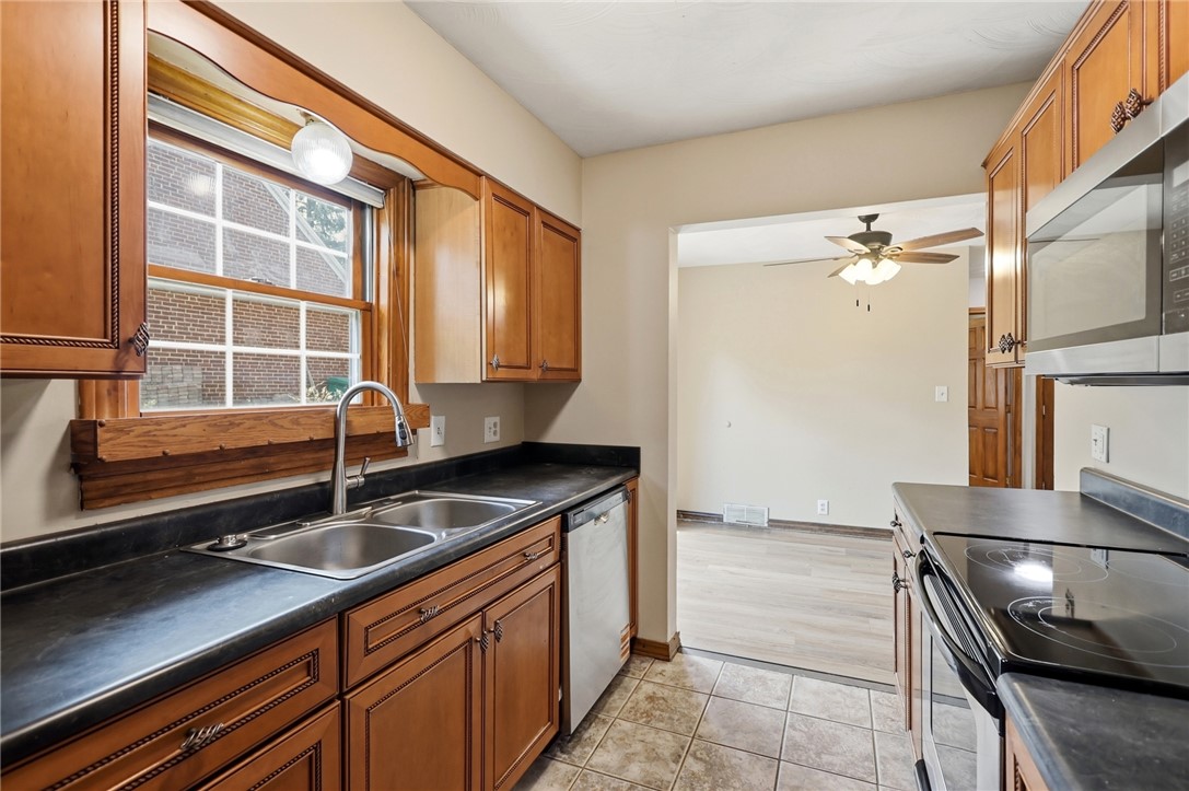 104 North Bromfield Road Kettering, OH 45429 - Photo 17 of 54