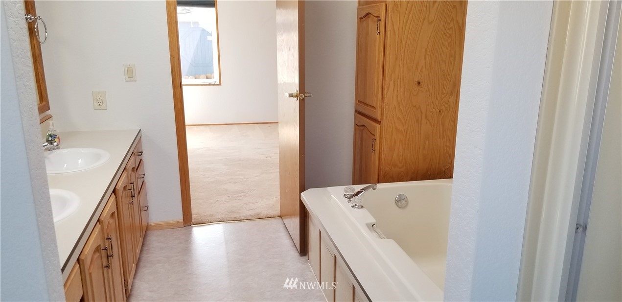 3802 James Street, Unit 37 Bellingham, WA 98226 - Photo 17 of 27