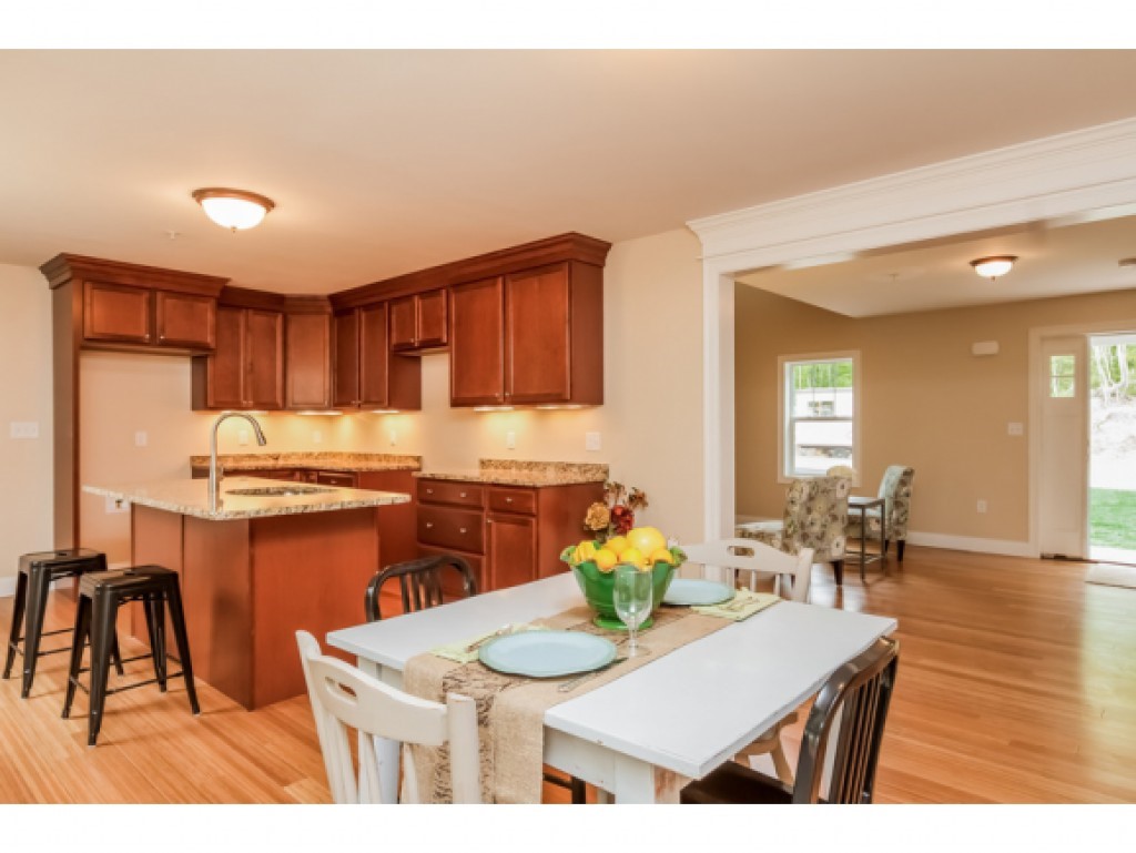 220 Villager Road, Unit 220 Chester, NH 03036 - Photo 11 of 36