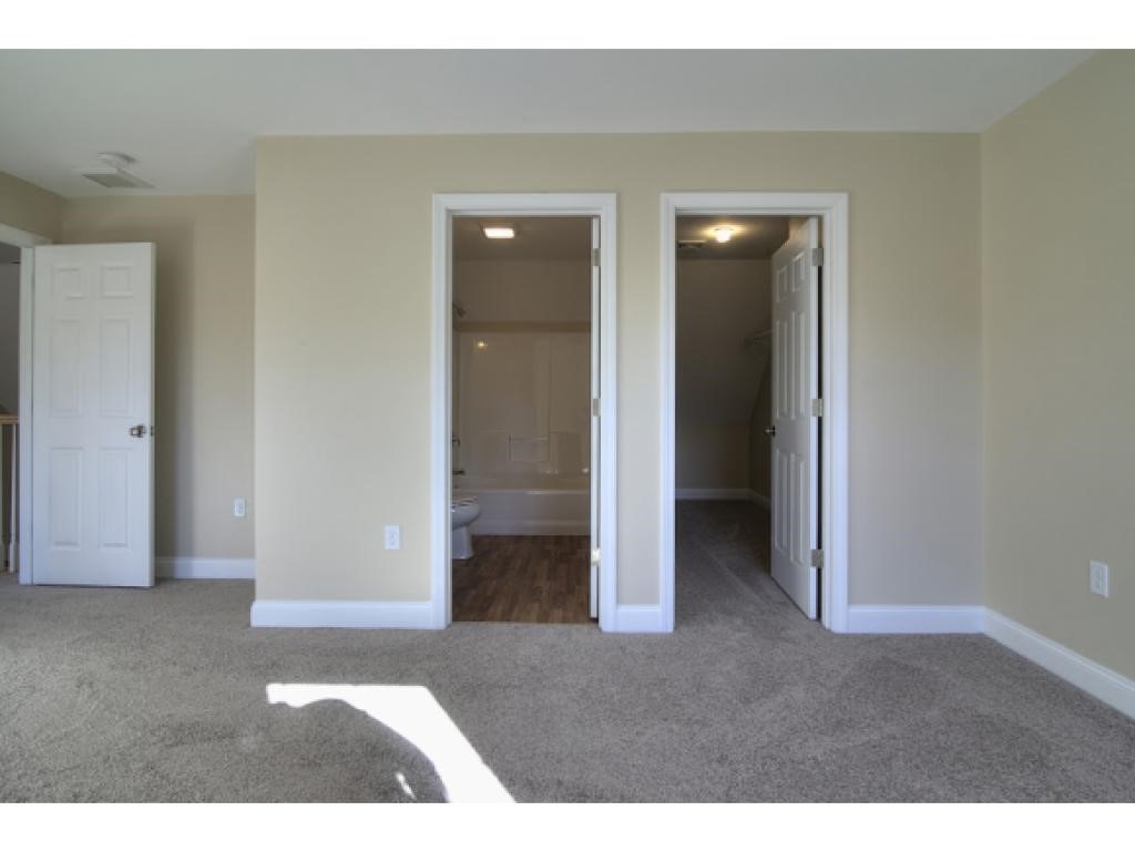 220 Villager Road, Unit 220 Chester, NH 03036 - Photo 28 of 36