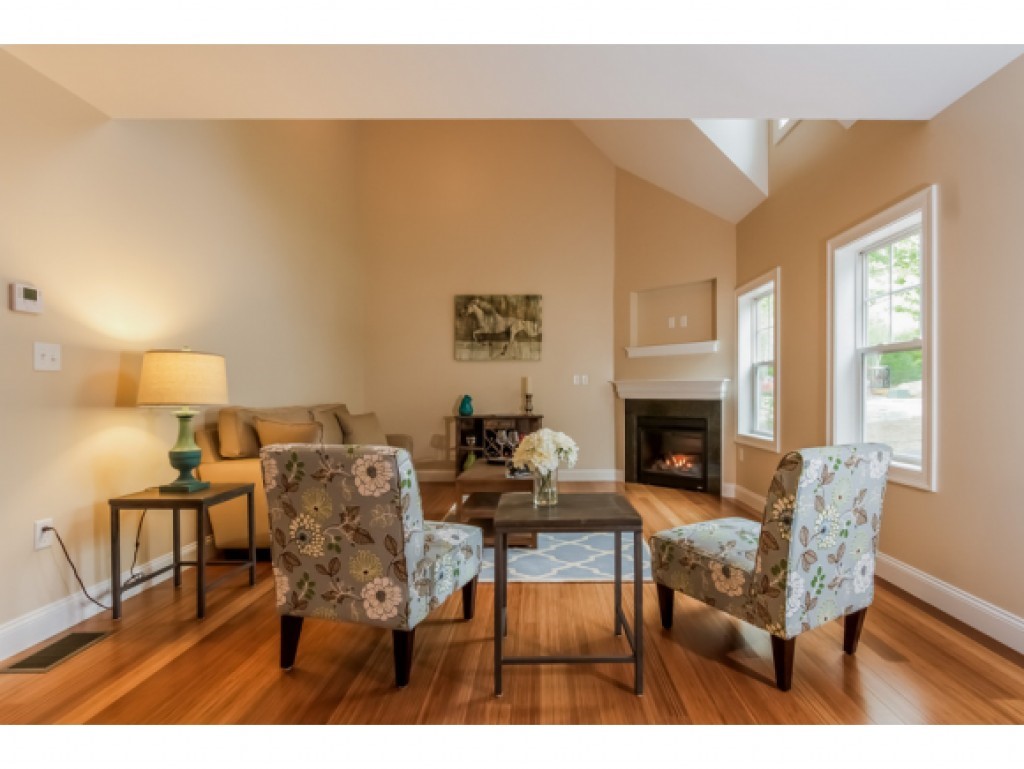 220 Villager Road, Unit 220 Chester, NH 03036 - Photo 5 of 36