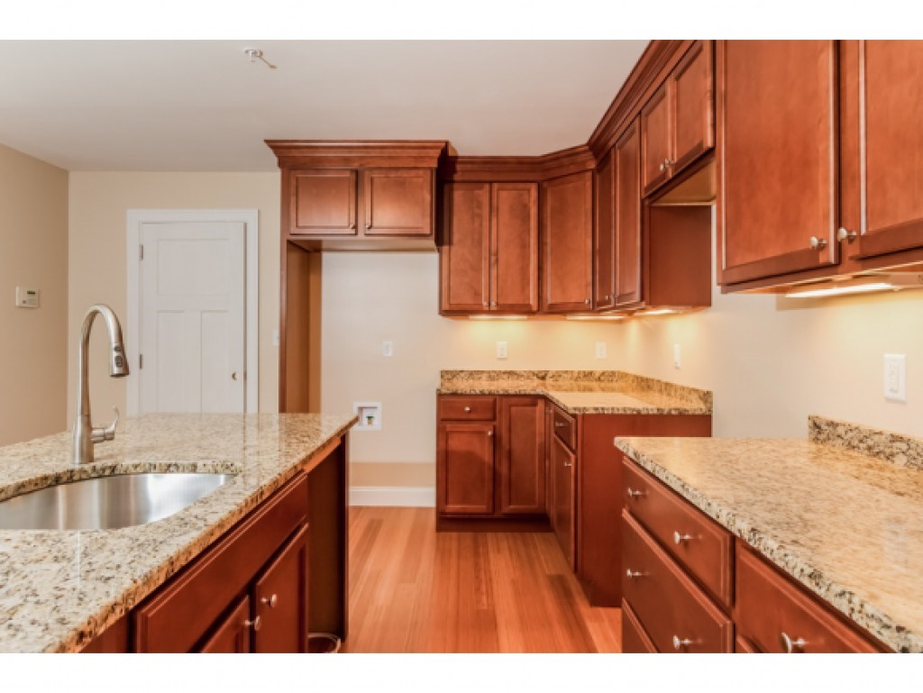 220 Villager Road, Unit 220 Chester, NH 03036 - Photo 10 of 36
