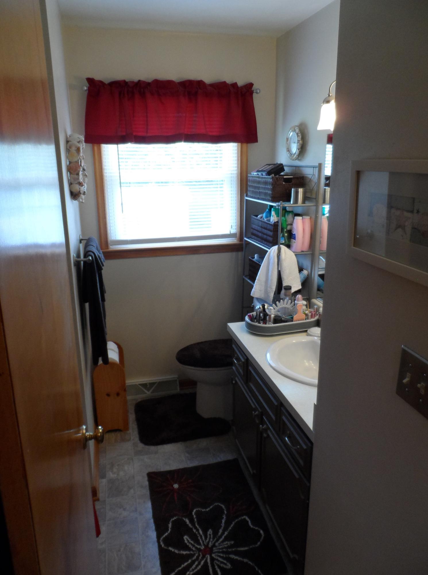 206 Old Brook Road Vinton, VA 24179 - Photo 13 of 24 full bath