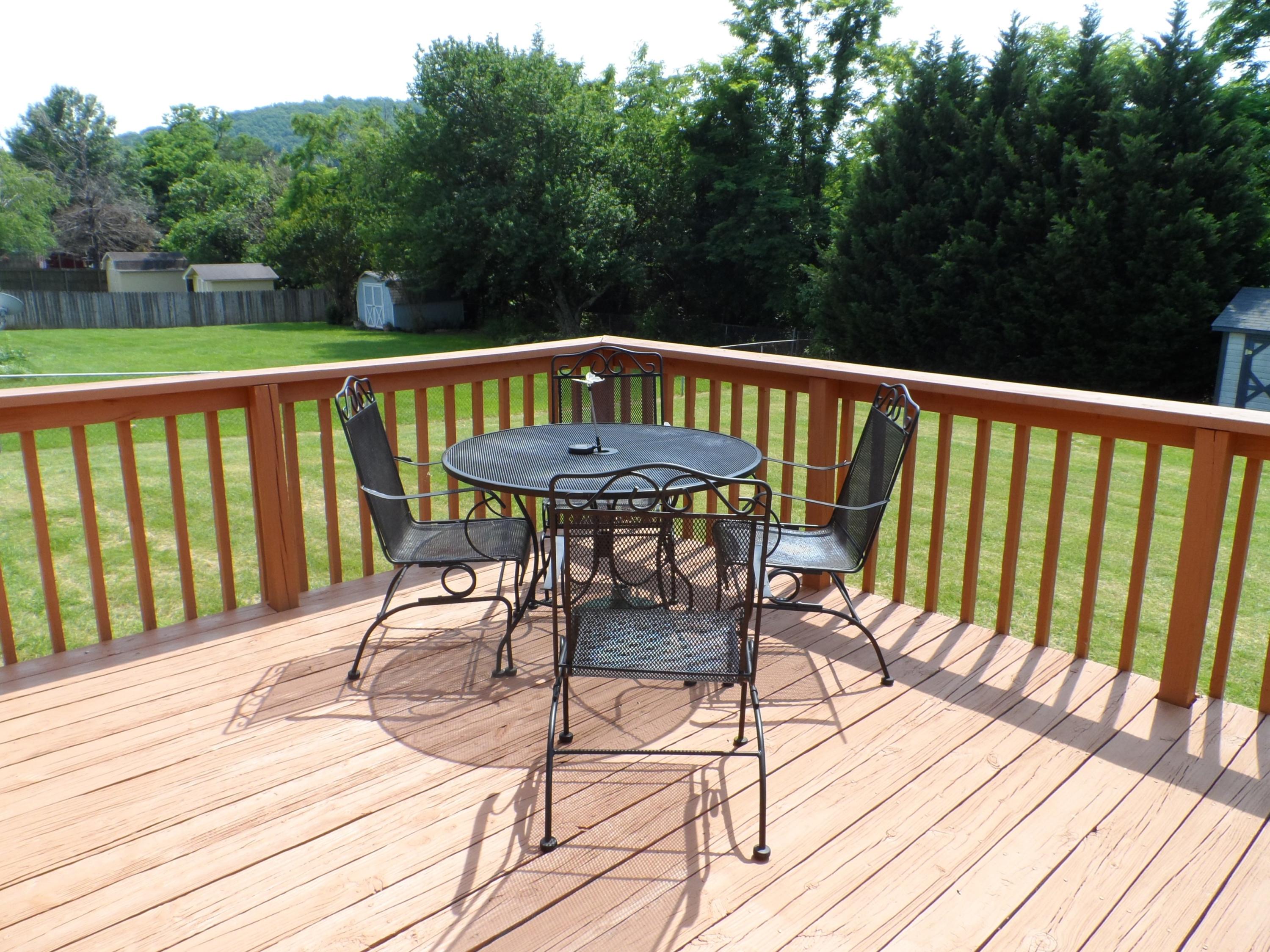 206 Old Brook Road Vinton, VA 24179 - Photo 19 of 24 deck