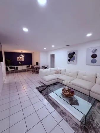 $2,400 | 12840 Southwest 43rd Drive, Unit 274B, Miami, FL 33175