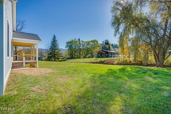 $354,000 | 389 Hampton Street, Mountain City, TN 37683