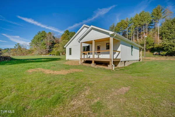 $354,000 | 389 Hampton Street, Mountain City, TN 37683