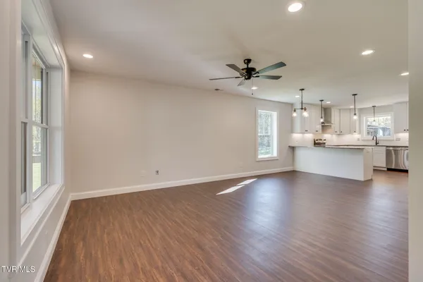 $354,000 | 389 Hampton Street, Mountain City, TN 37683