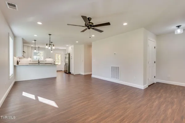 $354,000 | 389 Hampton Street, Mountain City, TN 37683