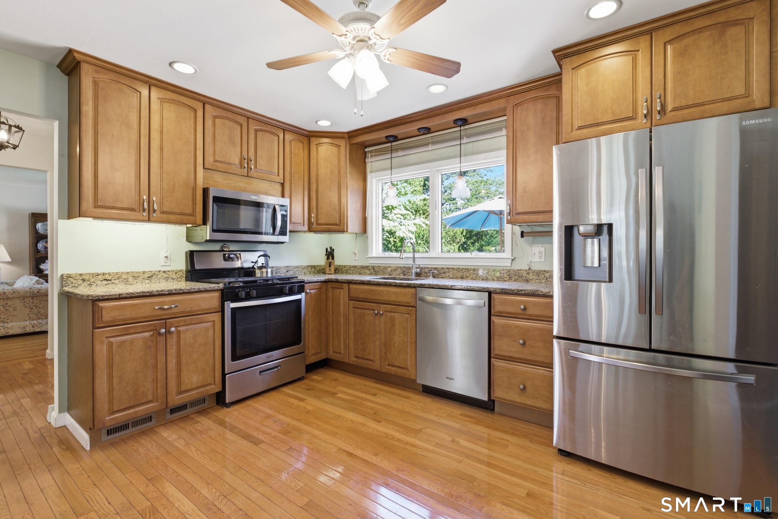 19 Zephyr Road Trumbull, CT 06611 - Photo 9 of 36