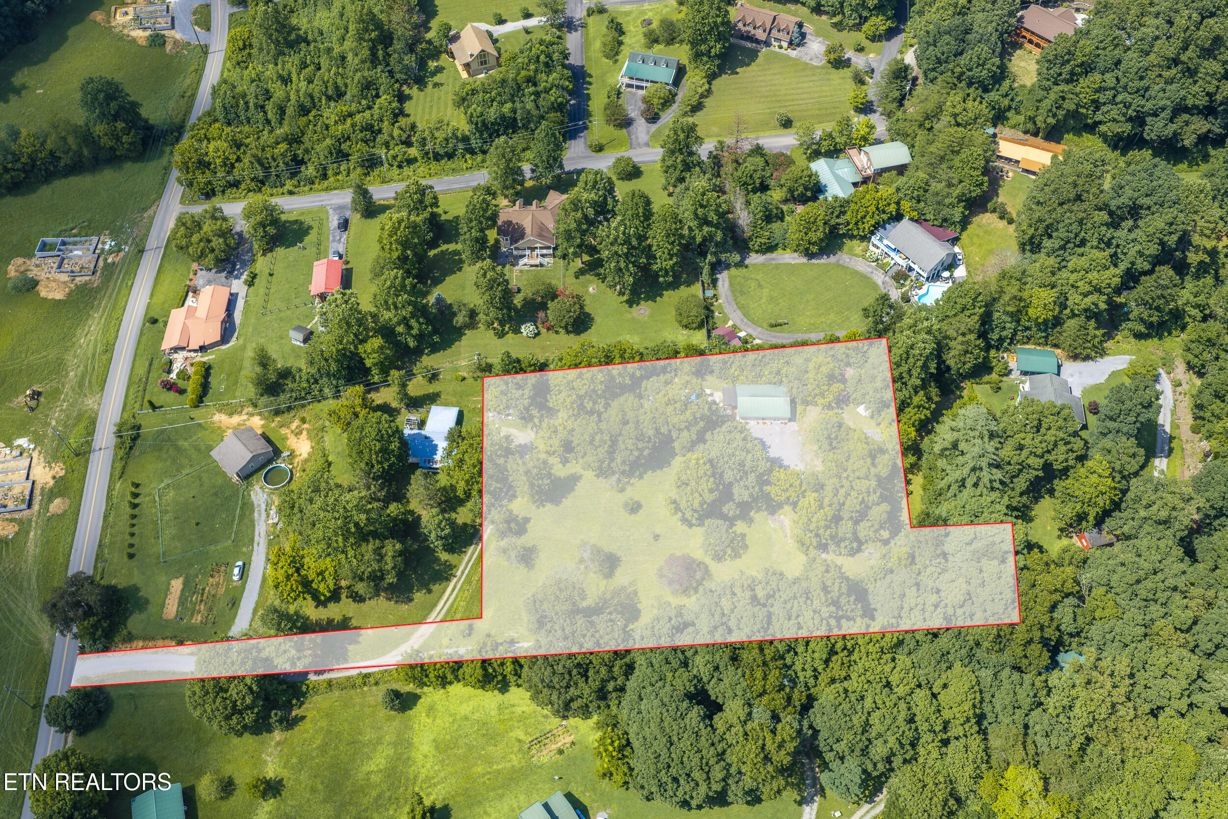 2019 Little Cove Road Sevierville, TN 37862 - Photo 8 of 50 DJI_20260715155807_0072_D-HDRm