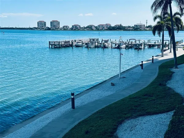 $425,000 | 5200 Brittany Drive South, Unit 204, St. Petersburg, FL 33715
