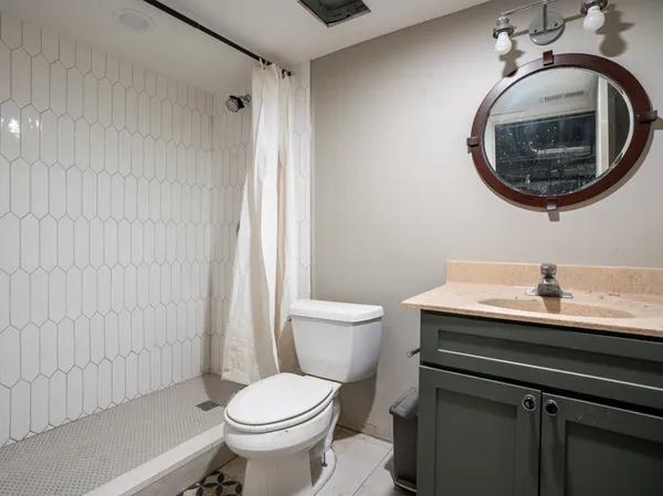$1,399,999 | 2370 North Elston Court, Chicago, IL 60614